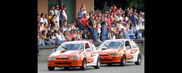 Hay $2.500 millones... ahora o nunca | Archivo | Por muchos años la Central Mayorista sirvió de escenario para la práctica de deportes de motor como el automovilismo, motociclismo y karts. Ahora estos pilotos no cuentan con escenario, están a la deriva y claman por uno nuevo. El más cercano es el proyecto del Tulio Ospina en Bello.