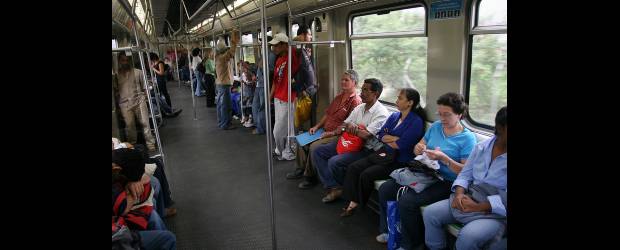En enero, tarifas del metro suben el 2,4% | Robinson Sáenz | Al terminar esta vigencia, uno de los propósitos de la empresa de transporte masivo es estimular la utilización de la Tarjeta Cívica con menor costo-viaje.