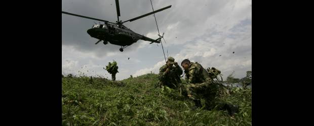 Plan de las Farc busca distraer, dicen expertos | Archivo | Uno de los operativos más contundentes fue el abatimiento de alias "Jerónimo", integrante del Estado Mayor de las Farc. En Tacueyó (Cauca), fueron abatidos 15 guerrilleros. Las Farc respondieron atentando contra policías en Miranda (Cauca).