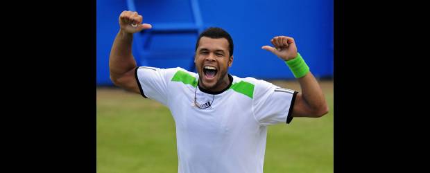 La hierba recibió a Rafael Nadal sacándolo de Queen's | Toby Melville, Reuters, Queen's-Inglaterra | Jo Wilfried Tsonga se encargó de estrenarle el título de Roland Garros a Rafael Nadal, quien lo derrotó en cuartos de final del previo para Wimbledon.