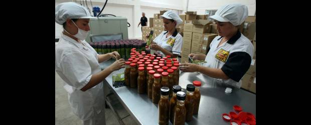 Antioquia quiere estar en Canadá | Jaime Pérez | En Sabaneta está ubicada la planta de Base Cook, la empresa que nació como un emprendimiento y que hoy vende a Canadá, un mercado que ofrece múltiples opciones de crecimiento para las compañías con vocación exportadora.