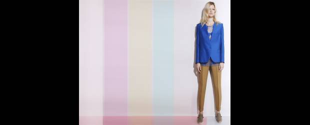 Muy chic en 5 claves | Stella McCartney | El sastre cambia de tonos. Una apuesta más estilizada y vivaz. El calzado se lleva masculino