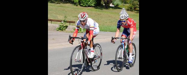 Chaves sí tiene mucho Porvenir | Cortesía Colombia Es Pasión | Esteban Chaves (de blanco), bogotano de 21 años, está segundo en el Porvenir.