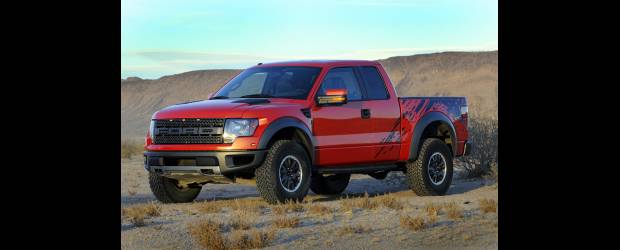 Otro gigante Ford: Raptor STV | Con 5.6 metros de largo, 2.4 de ancho y 1.9 de alto su presencia es imponente. Accesorios, motor, tecnología, etc. son de lujo y mucho confort.
