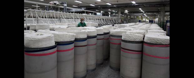 Acuerdo para vender 19,9% de Fabricato | Archivo | En el primer semestre de este año, Fabricato acumuló utilidades por 2.714 millones de pesos y vendió más de 307 mil millones de pesos, la mayor parte de ellos en el mercado nacional. Las cifras fueron superiores a las del primer semestre del año pasado, observando una importante recuperación.