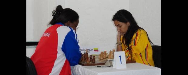 En zonal de Guarne, Melissa Castrillón fue una reina | Cortesía Diego Londoño | La antioqueña Melissa Castrillón no se inmutó siquiera cuando estuvo frente a jugadoras de mayor elo como las cubanas, tanto a Oleiny Linares como Yaniet Marrero las venció, para coronarse invicta del zonal 2.3 que por primera vez gana Colombia y lo hace una joven de apenas 16 años.