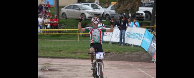Boyacá se puso de ruana la montaña | Cortesía Fedeciclismo, Ubaté | Héctor Leonardo Páez sumó otra victoria en la temporada de 2011.