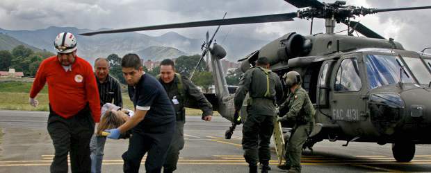 Por lo menos 36 heridos en accidente en Parque Arví | Esteban Vanegas | Muchos de los heridos fueron trasladados del Parque Arví al aeropuerto Olaya Herrera de Medellín en helicóptero y de allí llevados a centros médicos.