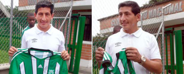 Johan Fano y Farid Díaz están a un paso de firmar con Nacional | Jaime Herrera | Fano con la camiseta de un hincha verdolaga, a la espera de que en las próximas horas se defina su contratación y pueda vestirse de verde y blanco.
