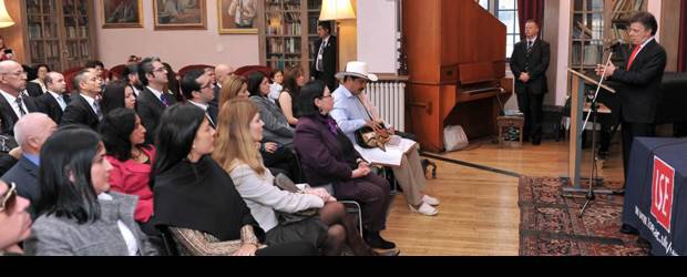 Santos se reunió con colombianos residentes en Londres | Cortesía Presidencia de la República | El presidente Juan Manuel Santos destacó el creciente turismo de los ingleses en el país.