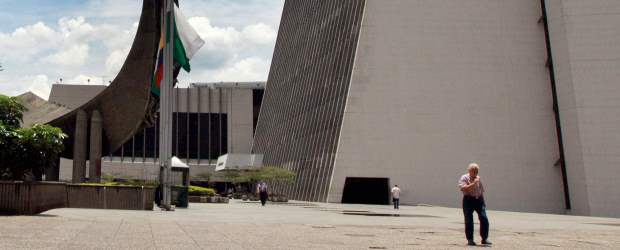 Tribunales destapan cartas para Contralor | Archivo | La Asamblea Departamental tiene ahora en su poder las hojas de vida de los ternados para la elección del Contralor, que deberá velar por el buen manejo que los servidores públicos hagan de los recursos de los antioqueños.