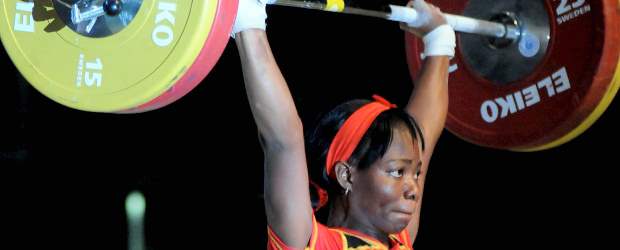 A Nísida le saltó la liebre Pérez | Archivo | Jacqueline Heredia alcanzó tres medallas de oro en el Nacional de levantamiento de pesas confirmando su condición de ser la mejor de los 56 kilogramos.