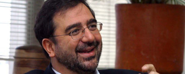 Las locomotoras, con las pilas puestas | Archivo | Hernando José Gómez, director de Planeación Nacional, aseguró que las cinco locomotoras del gobierno de Juan Manuel Santos avanzan con las pilas puestas. Sin embargo dijo que es necesario hacer énfasis en la competitividad.