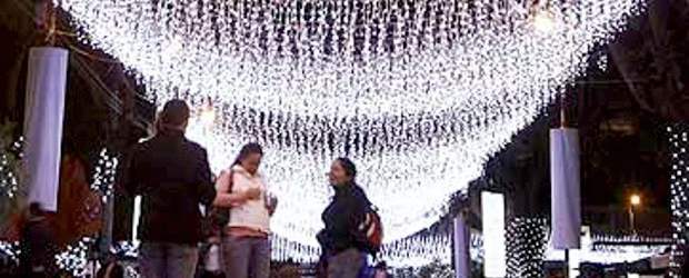 Viva la Navidad a pie en Bogotá | | La actividad está dirigida a familias, turistas y residentes.