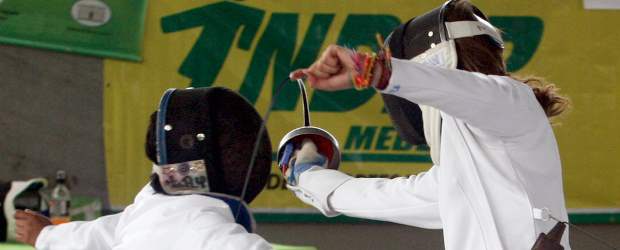 La esgrima antioqueña sonríe | Archivo | Esgrima de Antioquia vive uno de sus mejores momentos. El 90 por ciento de sus practicantes son juveniles o prejuveniles, lo que garantiza el proceso.