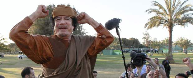Gadafi dijo que el nuevo régimen en Libia es una "farsa" | Archivo | El paradero de Gadafi es un misterio.