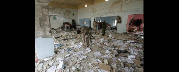 Ataques en Irak causan 32 muertos | Helmiy Al Azawi, Reuters - Baquba | Los atentados de ayer buscaban desestabilizar la carrera electoral.