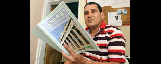 Un abuelo tiene el mejor examen de la U. de A. | Hernán Vanegas | La Universidad de Antioquia compara el número de aspirantes con el mismo semestre de cada año. Por ejemplo, en esta ocasión, frente al mismo semestre de 2009, tuvo un crecimiento de 4.404 aspirantes. El aumento fue más fuerte en las regiones donde se rebajó el precio de la inscripción.