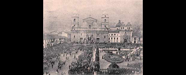 Los 100 también se celebraron | Cortesía | El Centenario de la independencia se celebró con una exposición, misas, inauguraciones de bustos, calles que se bautizaron con nombres de próceres. Todo se consignó en el libro el Primer Centenario de la independencia 1840 -1910.