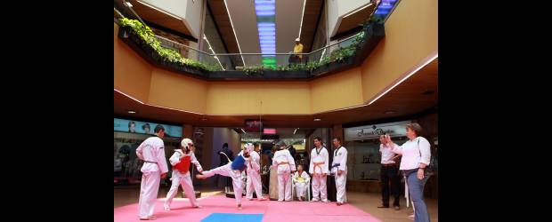 Centros comerciales se acomodan a sobreoferta | Manuel Saldarriaga | Cifras de la Lonja de Propiedad Raíz mostraban que a junio de este año la ocupación en los grandes centros comerciales de la ciudad era del 12 por ciento.