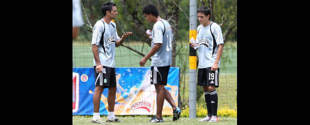 Maggiolo puso a correr a los médicos | Archivo | Ezequiel Maggiolo, Jairo Palomino y Marcos Mondaini, tres hombres que le apuntan a la formación titular de Nacional para el duelo dominical.