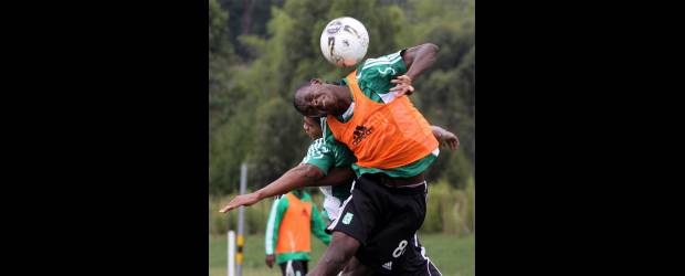 Equipos errantes empiezan a ver la luz al fondo | Róbinson Sáenz | Rojos y verdes cumplirán mañana dos nuevos compromisos por la Liga Postobón. Ibarbo estará desde el inicio.