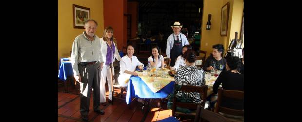 La Barra premió los mejores | Hernán Vanegas | El restaurante Hato Viejo, ubicado sobre la vía Las Palmas, frente al Intercontinental, ganó en la categoría de Mejor Restaurante en Antioquia.