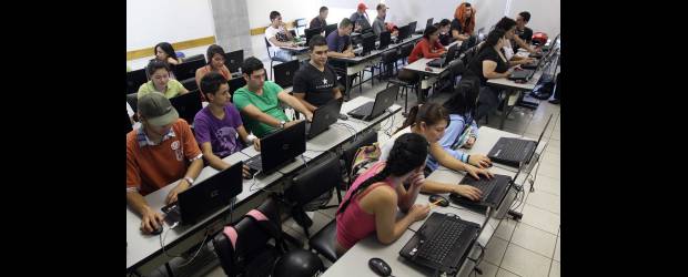 La educación superior llegará a las comunas | Archivo | El proyecto pretende descentralizar los programas de instituciones de educación superior como el ITM, Pascual Bravo y Colegio Mayor de Antioquia.