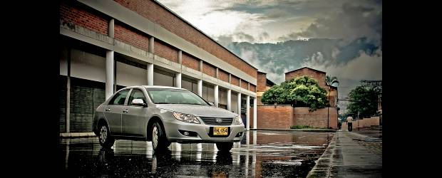 BYD F6 espacio y desempeño | Este es el segundo modelo que de esta automotriz china está ofreciendo Praco Didacol en el país. Una propuesta que cada vez gana más adeptos porque con un precio asequible se tiene un c arro de buen comportamiento y equipo.