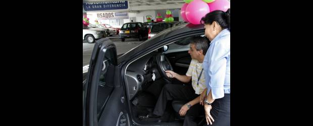 La movilidad no necesita restricciones, sí vías | Para los analistas y directivos de las firmas ensambladoras, importadoras y comercializadoras de autos, el establecimiento de cupos puede generar también fenómenos de corrupción en su otorgamiento.