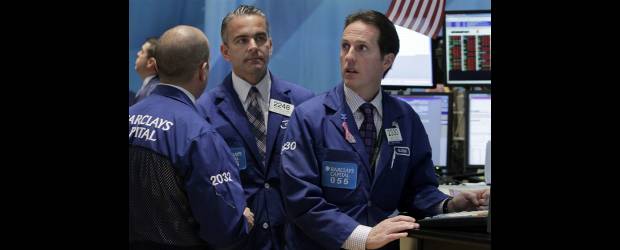 Los mercados cayeron por falta de decisiones políticas | Richard Drew - Ap - Nueva York | Las acciones en Wall Street cayeron por la crisis en la zona Euro y la incapacidad del congreso de E.U. de alcanzar un acuerdo sobre la reducción del déficit.