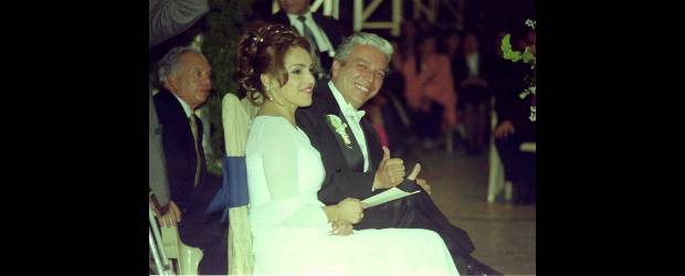 Señalamientos debilitarían a Viviane Morales | Archivo | Esta imagen la conoció el país en 2000 cuando el excongresista Carlos Alonso Lucio, solicitó un permiso para salir de la cárcel durante 24 horas y contraer las primeras nupcias con Viviane Morales, hoy Fiscal General de la Nación.