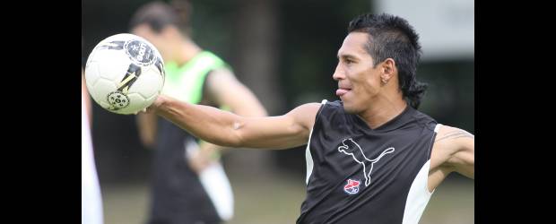 En DIM todo es optimismo | Hernán Vanegas | John Javier Choronta Restrepo se mantiene como el referente del Deportivo Independiente Medellín, que este año tendrá que clasificar a los dos cuadrangulares semifinales si no desea tener problemas con el tema del descenso.