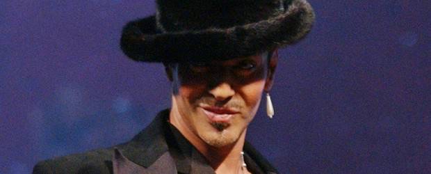 Demandante de John Galliano cree que el diseñador "no es racista ni antisemita" | Archivo | John Galliano protagonizó el escándalo en el bar a finales de febrero.