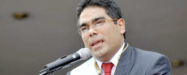 Héctor Fabio Useche asumió como gobernador del Valle del Cauca | Colprensa | Useche dijo en su discurso de posesión que impulsará diversos proyectos para favorecer a las pymes.