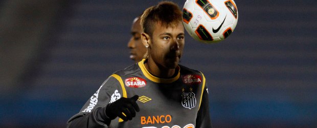 Cinco clubes europeos quieren a Neymar | Reuters | Neymar, jugador del Santos, es apetecido por varios clubes y en estos momentos se encuentra con Brasil alistándose para disputar la Copa América.