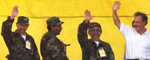 Bloque Sur, historia de armas y de coca | Archivo | Durante la Mesa de Diálogos, alias "Fabián Ramírez" fue miembro del Comité Temático de esta guerrilla. En la zona de distensión se caracterizó por sus posiciones radicales frente al proceso de paz con el gobierno de Pastrana.