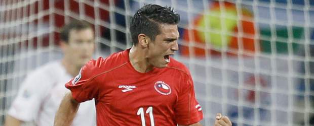 CSKA Moscú culpa a un malentendido implicación Mark González en violación | Archivo | El jugador internacional chileno de 26 años recaló en el equipo moscovita en agosto de 2009 procedente del Betis español.