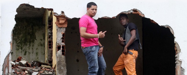 Desplazados llegan al país del arte | Manuel Saldarriaga | Doggy y El Salvaje conformaron su sociedad hace 10 años. Sus temas están en Youtube.