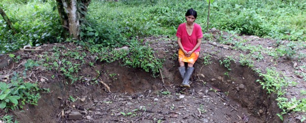 Muertos embera vuelven a ver la luz | Julio César Herrera | En un principio, la comunidad embera de Chigorodó se opuso a que fueran exhumados los restos. Luego de varias discusiones, aceptaron.
