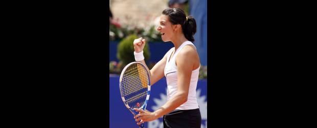 Mariana Duque se graduó en la WTA | Colprensa, Bogotá | La bogotana Mariana Duque consiguió ayer su primer título de la WTA al ganar la Copa BBVA-Colsanitas que repartió 220.000 dólares en premios entre sus participantes.