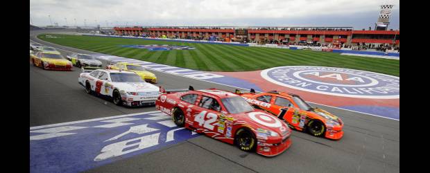 Montoya estrelló su estrategia | Walt Weis, AP-Fontana, California | Jimie McMurray (1) y Juan Pablo Montoya, al momento de la partida en Fontana. Ninguno de los dos se pudo mantener en los primeros lugares.