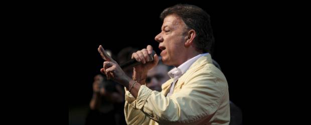 El Polo rechazó guiño de la U | John Viscaino, Reuters | El candidato presidencial por el partido de la U, Juan Manuel Santos, intensificó su mensaje de un gobierno de unidad nacional.