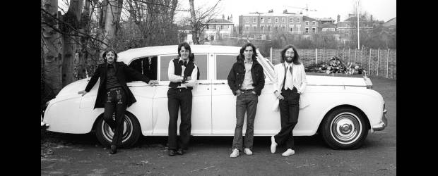 Sale antología del cuento Beatle | Archivo | En 2010 se cumplen cuarenta años de la disolución oficial del famoso grupo y de la publicación de Let it be , y treinta del asesinato de John Lennon.