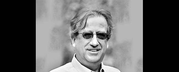 Jugando con candela | Juan Mayr Maldonado