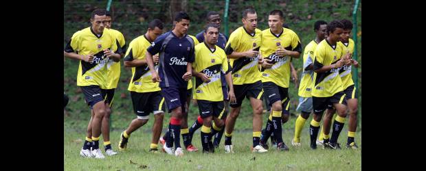 Al DIM le ofrecen dos "paraguas" | Manuel Saldarriaga | En el DIM se habla de mucha motivación y ganas de reivindicarse desde el primer partido. El sorteo de la Copa Postobón-I será el viernes, 11:30 a.m.