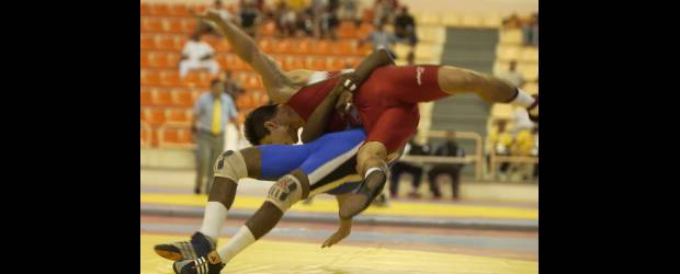 La lucha vencerá la timidez | Archivo | Antioquia pone una cuota importante de deportistas en la disciplina de la lucha, en la que el objetivo es alcanzar nuevas preseas para el país.