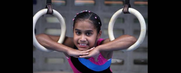 Talentos con el "disfraz" de campeones | Fotos Manuel Saldarriaga | Juliana Villa dice que este año no se disfrazará, pero que seguramente saldrá con sus padres a un centro comercial a disfrutar el día de Halloween. El año pasado lució un atuendo de hada madrina. Ella apunta a la alta competencia.