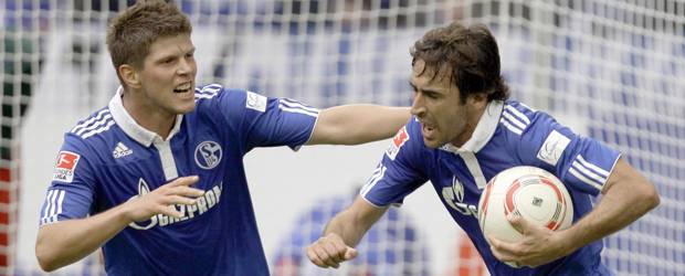 Raúl marca primer gol en Alemania | AP | El internacional Raúl por fin marcó gol en Alemania.