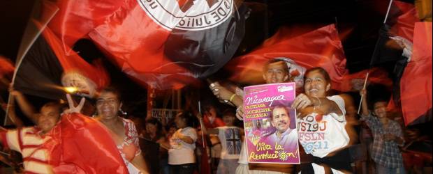 Daniel Ortega se queda en la presidencia de Nicaragua | Reuters | Los seguidores de Ortega celebraron los resultados hasta altas horas de la madrugada de este lunes.
